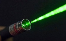 Trung Quốc sử dụng "chùm tia laser xấu hổ" để giải quyết vấn nạn dùng smartphone trong rạp phim