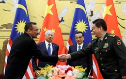 Malaysia ký hiệp định mua tàu chiến Trung Quốc