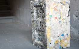 Một công ty đã tìm ra cách biến nhựa rác thải thành gạch để xây nhà, bảo vệ môi trường