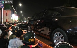 Hàng trăm cảnh sát bao vây bắt sới bạc, cẩu nhiều ô tô về điều tra