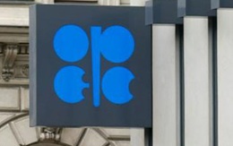 Doanh thu xuất khẩu dầu mỏ của OPEC liên tiếp sụt giảm