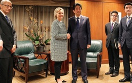 Thủ tướng Abe và bà Clinton cam kết thúc đẩy liên minh Mỹ-Nhật