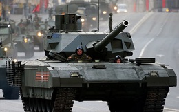 Những vũ khí quân đội Nga đang phải "chờ dài cổ" vì... túng tiền