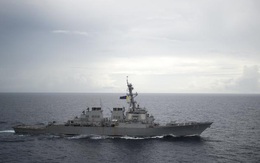 Tuần tra gần Hoàng Sa, tàu chiến Mỹ bị 3 tàu Trung Quốc bám đuổi