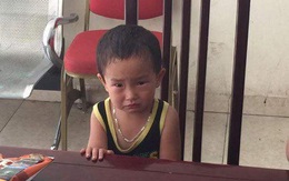 Hà Nội: Bé trai 2 tuổi bị bỏ rơi ở quán phở cùng bức thư “bố đi tù, mẹ không đủ sức nuôi”