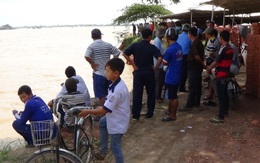 Lật sà lan trên sông Vàm Nao, 2 người mất tích