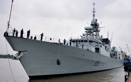 Cận cảnh tàu chiến Canada trên sông Sài Gòn