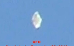 UFO trông như đám electron lơ lửng trên trời Mỹ