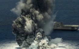 [VIDEO] Xem Hải quân Mỹ thử nghiệm tàu chiến với 4.5 tấn thuốc nổ