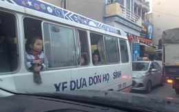 Sự thật xe ô tô hết hạn sử dụng vẫn chở học sinh ở Hà Nội