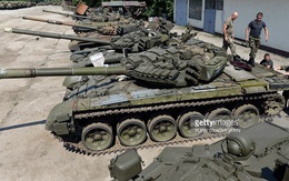 16 chiếc xe tăng “bốc hơi” khỏi kho vũ khí quân đội Ukraine