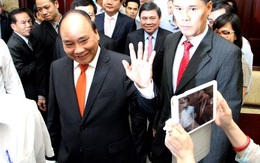 Hình ảnh Thủ tướng Nguyễn Xuân Phúc gặp gỡ đại biểu kiều bào