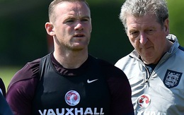 Rooney và HLV Roy Hodgson hoang mang "cầu xin" NHM