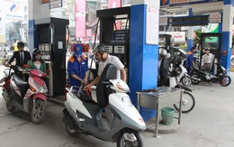 Giá xăng sẽ tiếp tục tăng vào ngày mai?