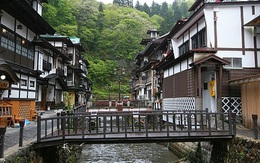 Cách người Nhật biến một thị trấn buồn tẻ, vắng người thành điểm du lịch văn hóa hấp dẫn