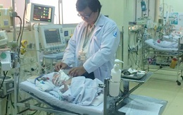 Phẫu thuật thành công cho bé sơ sinh ở TP.HCM bị bướu hiếm gặp, thế giới mới chỉ có 2 ca