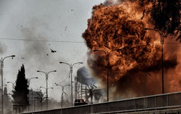 24h qua ảnh: Nổ bom xe như ngày tận thế ở Mosul
