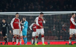 Arsenal phòng ngự kiểu ‘tự sát’, ngây thơ ‘như trẻ con’