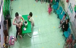 Ăn nhầm bột thông bồn cầu ở lớp học, 3 trẻ mầm non loét họng phải nhập viện