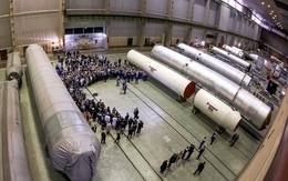 NYT: Nhà máy Ukraine chế tạo tên lửa cho Nga tuồn công nghệ ICBM cho Triều Tiên từ chợ đen