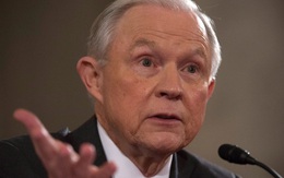 Bộ trưởng Tư pháp Mỹ Jeff Sessions bị tố bí mật gặp đại sứ Nga 2 lần khi Trump tranh cử