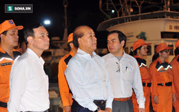 Thứ trưởng Bộ GTVT trực tiếp đón thuyền viên được cứu trong vụ chìm tàu