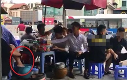 Sự thật về clip cô gái rửa chân trong xô đựng nước pha trà đá ở Hà Nội
