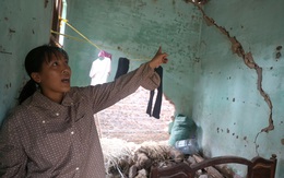Hà Nội: Nhà dân gần cầu đang xây bị lún, nứt, ở trong nhà như ngoài trời