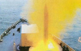 Lộ diện tên lửa chống hạm cực kỳ nguy hiểm của tàu khu trục Type 052D Trung Quốc