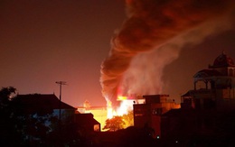 Cháy nhà 5 tầng ở Hà Nội, 2 bé gái tử vong
