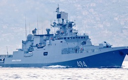 Chiến hạm Nga tiến vào vùng biển tàu Mỹ phóng tên lửa tấn công căn cứ Syria