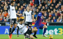 Bị trọng tài "cướp trắng" bàn thắng, nhưng Messi vẫn cứu sống Barcelona