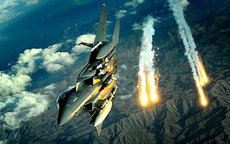 Hợp đồng bán tiêm kích F-15E Mỹ - Qatar giữa tâm bão: Ai dám "châm lửa đốt" 21 tỷ USD?