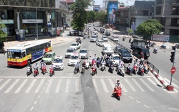 Nắng nóng trên cả nước, có nơi hơn 39 độ, tối mai không khí lạnh tràn về miền Bắc