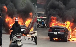 Hà Nội: Ô tô cháy rụi trên đường di chuyển trong giờ cao điểm buổi sáng