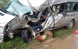 Xe ô tô chở khách từ Hà Nội vào Nghệ An ăn cưới gặp nạn, 3 người thương vong