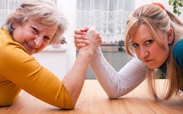 Bí kíp nuôi trẻ tốt: Con dâu phải biết cách nhờ mẹ chồng, chồng nên đứng về phía vợ!
