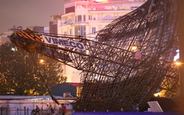 Dàn cẩu công trình đổ sập sau tiếng nổ "như bom" tại Hà Nội