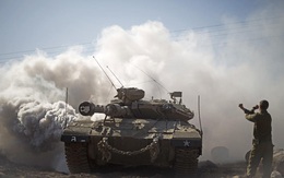 Nổ liên tiếp rung chuyển căn cứ không quân Syria, nghi Israel nã rocket