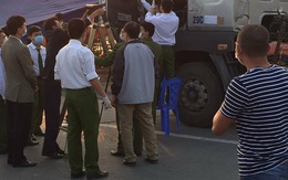 Bắc Ninh: Phát hiện thi thể đang phân hủy trong cabin xe tải