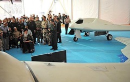 Mỹ ra mắt phiên bản mới UAV RQ-170