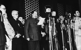 Vinh quang và bi kịch của lãnh đạo TQ quyền lực châu Á "đu dây" giữa Mao Trạch Đông-Stalin