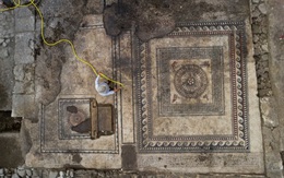 Tìm thấy nhiều tấm khảm bí ẩn, vết tích của một thành phố La Mã cổ đại bị chôn vùi