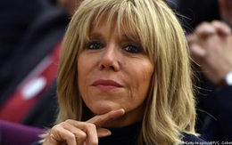 Phu nhân Tổng thống đắc cử Pháp Brigitte Macron - Hơn cả một người vợ