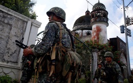 Vụ quân đội Philippines không kích nhầm "phe ta": Hết bom công nghệ cao, phải dùng bom thường