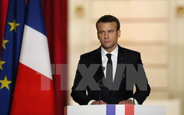 Tổng thống Emmanuel Macron vẽ lại bản đồ chính trị của nước Pháp