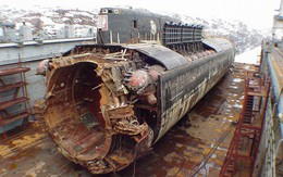 Vụ chìm tàu ngầm Kursk: Khoang số 9 cạn dần ô xi - Thần chết đang đếm ngược thời gian