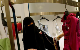 Tưởng toàn là việc đơn giản nhưng phụ nữ Ả Rập Saudi vẫn chưa được làm 8 điều này