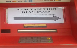 ATM tê liệt, phòng giao dịch quá tải: Vật vã rút tiền tiêu Tết