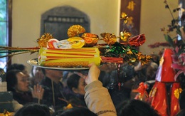 Doanh nhân BĐS đi chùa đầu năm không nặng nề chuyện tiền nhiều lễ lớn, chủ yếu là thành tâm